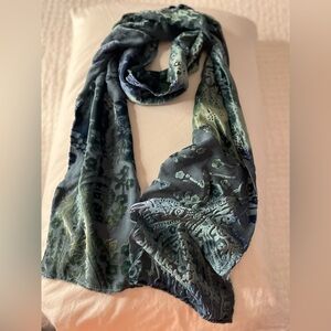Elegant Velvet Scarf made of the finest quality Silk and Rayon Velvet